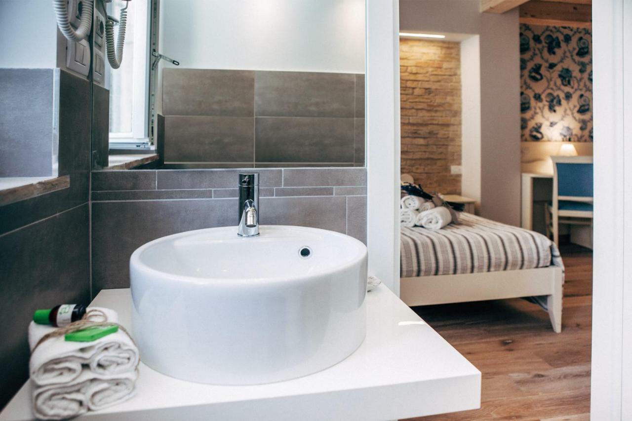 B&B Domar ชิวิตาโนวา มาร์เค ภายนอก รูปภาพ