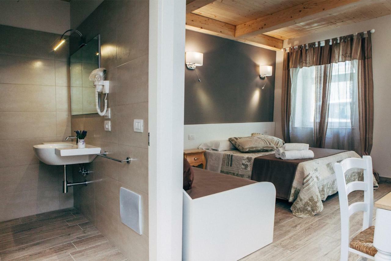 B&B Domar ชิวิตาโนวา มาร์เค ภายนอก รูปภาพ